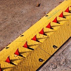 OTO KAPANI - SIVA ÜSTÜ