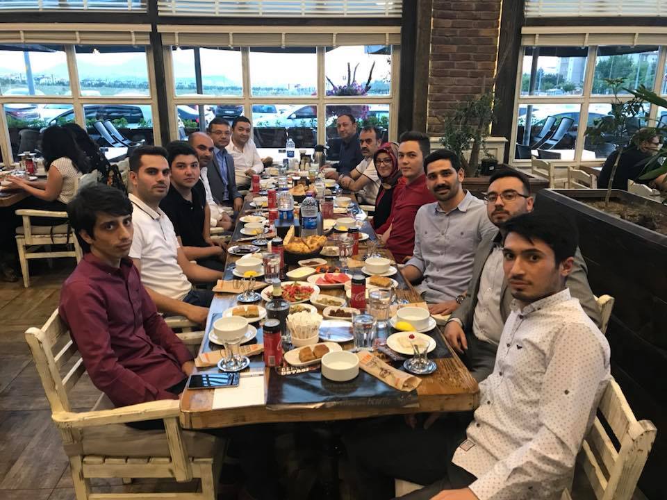 34581597_10156499469183909_8753041111846486016_n