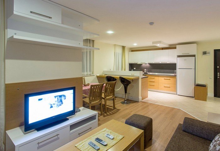 1-1suit-700x480
