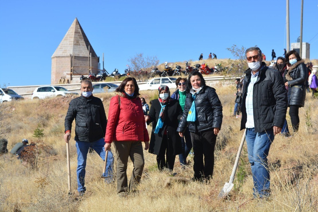 b63d2697-5551-4b6a-9734-fc4b8483bb2f