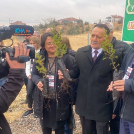 d778a7bd-0573-40b4-b7fa-1e2db817093d