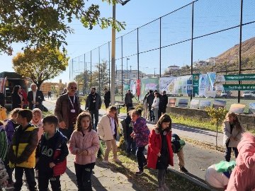 147A4F82-A74E-43Cf-B2F6-4E8384Eef9A2