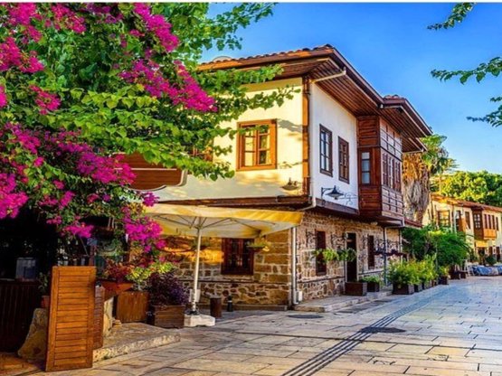 Antalya merkezinde gezilmesi gereken yerler ve en güzel caddeler