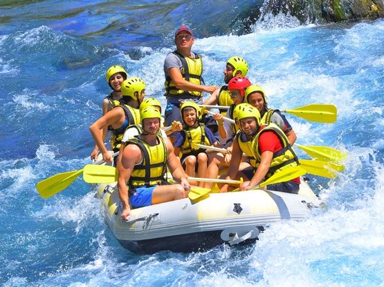 Каньон Кёпрюлю предлагает разнообразные экскурсии для посетителей