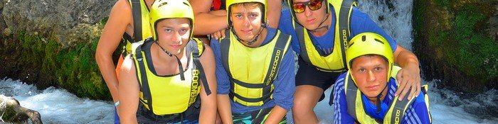 Importance of the Lifejacket During the River Rafting