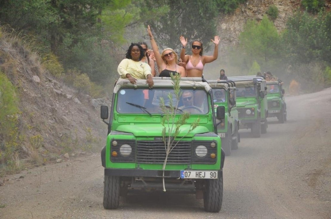 Jeep Safari̇