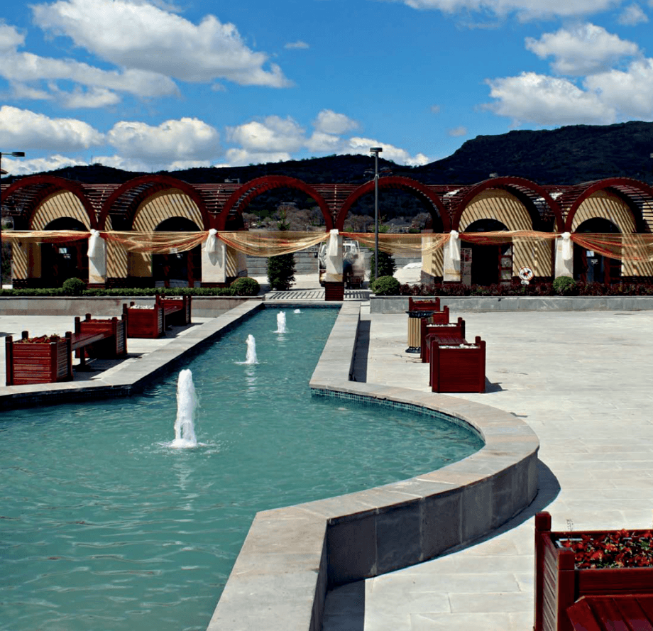 Süs Havuzları ve Göletler