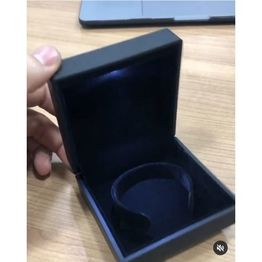 Işıklı Kelepçe Kutusu