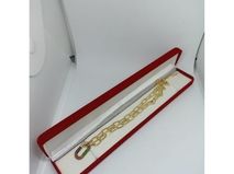 Geniş Bileklik Kutusu