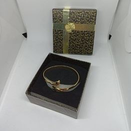 Kurdeleli Kelepçe Kutusu