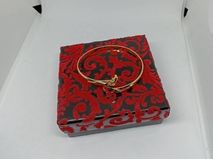 Floklu Kelepçe Kutusu