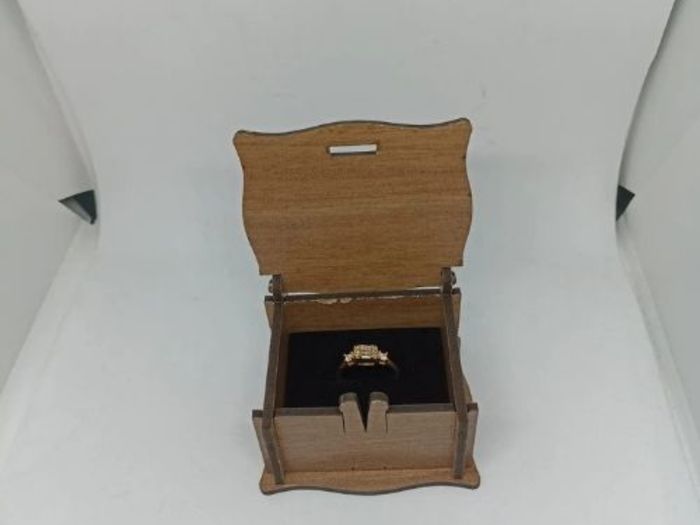 Ahşap Yüzük Kutusu