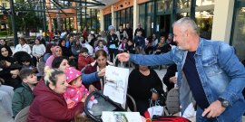 BAŞKAN SÖZEN’DEN DEPREMZEDE KADINLARA 8 MART KUTLAMASI