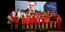 GENÇLİK KOROSU’NDAN ZÜLFÜ LİVANELİ ŞARKILARI KONSERİ