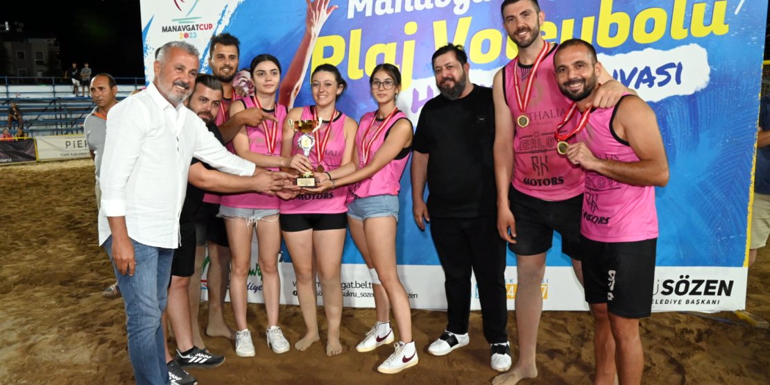 PLAJ VOLEYBOLU’NDA ŞAMPİYON PİERLOTİ – SUNTALİA OLDU