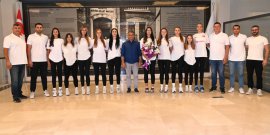 MANAVGAT BELEDİYESPOR KADIN VOLEYBOL TAKIMI YENİ SEZONA HAZIR