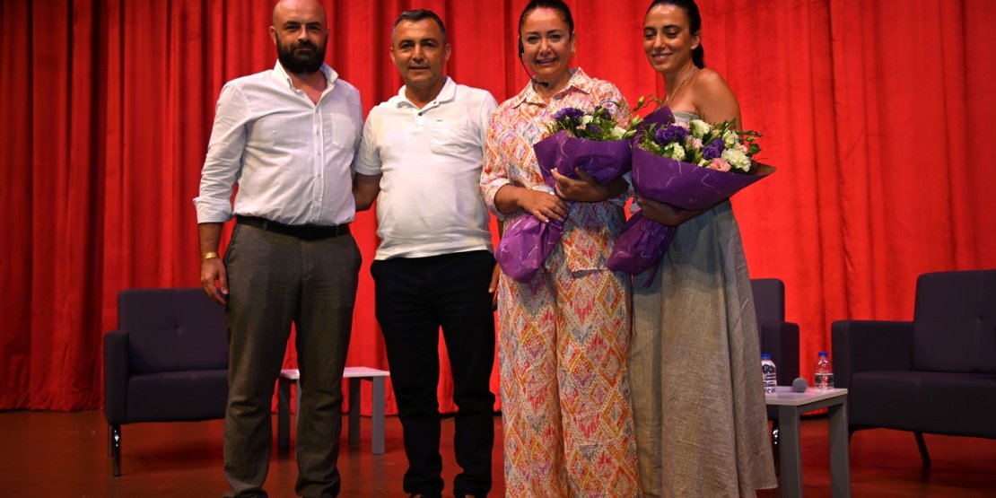 SİBEL TAŞÇIOĞLU VE CEREN YALAZOĞLU KARAKOÇ