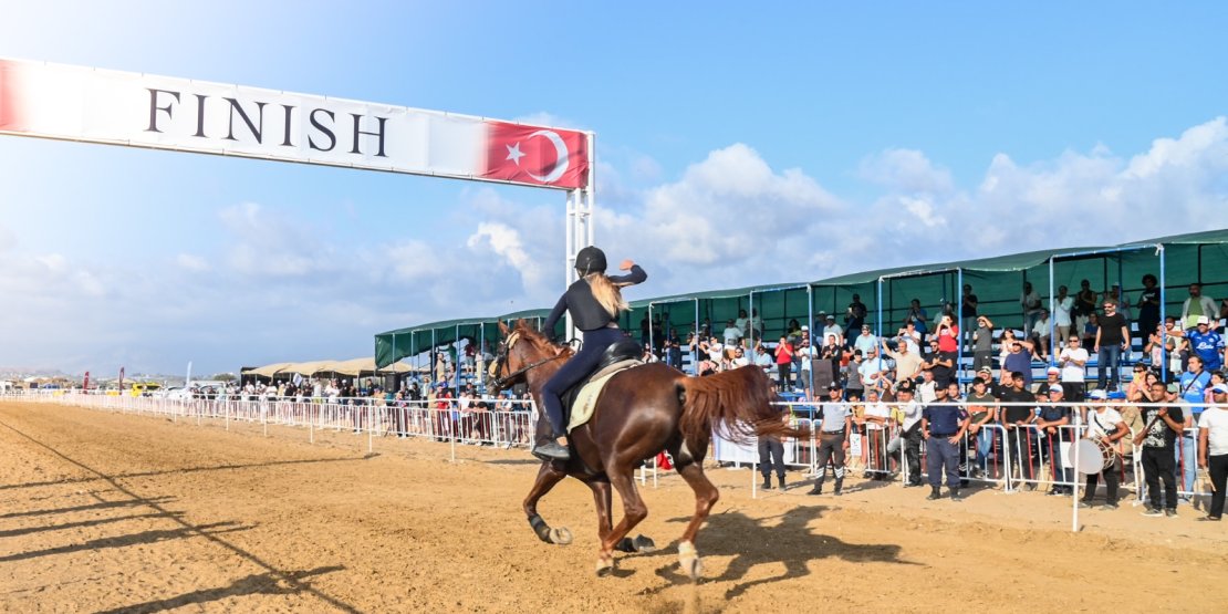 MANAVGAT’TA RAHVAN AT YARIŞLARI COŞKUSU YAŞANDI