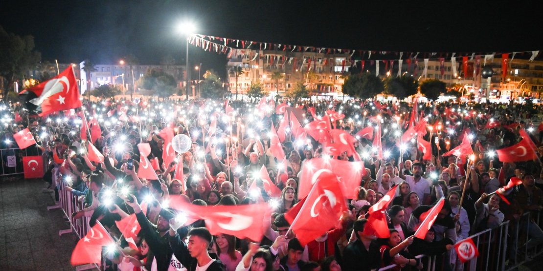 MANAVGAT’TA CUMHURİYET BAYRAMI IŞIL IŞIL