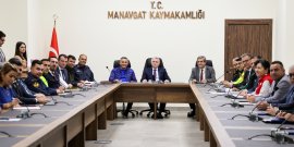 MANAVGAT’TA AFET VE ACİL DURUM TOPLANTISI YAPILDI