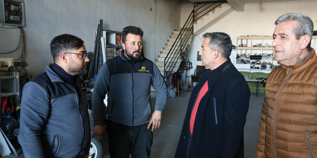 BAŞKAN KARA YANGIN MAĞDURU ESNAFI ZİYARET ETTİ