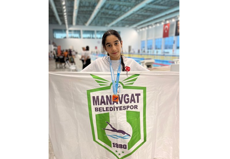 MANAVGAT BELEDİYESİ YÜZME KULÜBÜ'NDEN MADALYA YAĞMURU