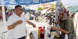 MANAVGAT BELEDİYE BAŞKANI KARA, PERŞEMBE PAZARINDA HALKLA BULUŞTU