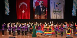 SİDE GENÇLİK MERKEZİ’NDEN MUHTEŞEM BİR YIL SONU GÖSTERİSİ