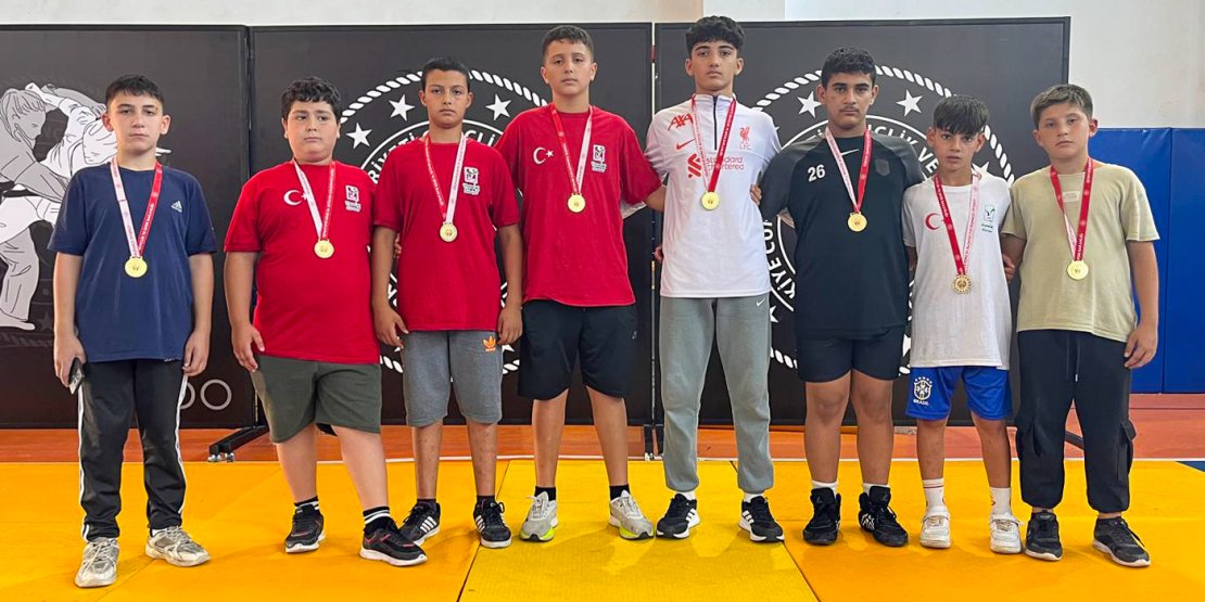 MANAVGAT BELEDİYESİ GÜREŞ KULÜBÜ’NDEN ANTALYA İL SEÇMELERİNDE BÜYÜK BAŞARI