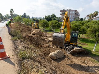OYMAPINAR GRUP YOLUNDA YOL GENİŞLETME VE DÜZENLEME ÇALIŞMALARI DEVAM EDİYOR