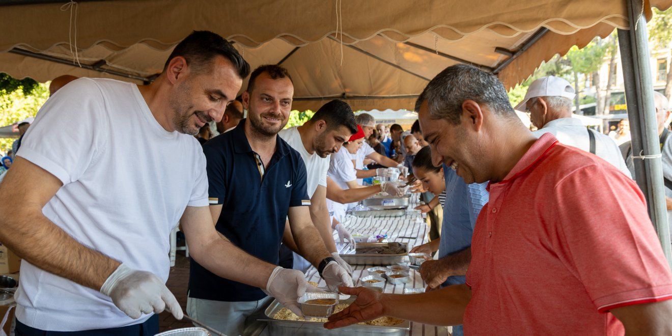 MANAVGAT BELEDİYESİ’NİN AŞURE GELENEĞİ DEVAM EDİYOR