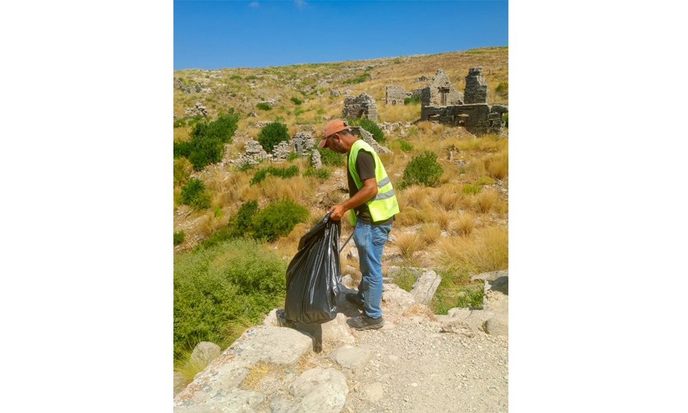 MANAVGAT BELEDİYESİ’NDEN TARİHİ BÖLGELERDE ÇEVRE TEMİZLİĞİ