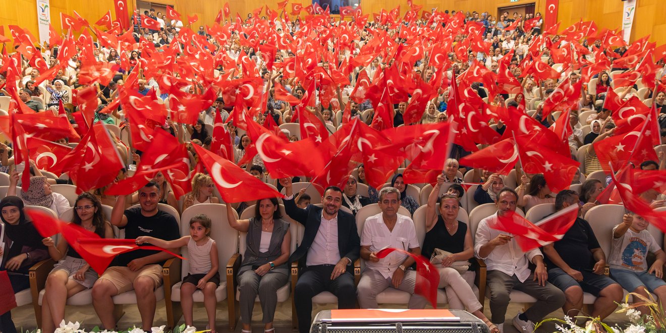 30 AĞUSTOS ZAFER BAYRAMI COŞKUSU ATATÜRK KÜLTÜR MERKEZİ’NDE YAŞANDI