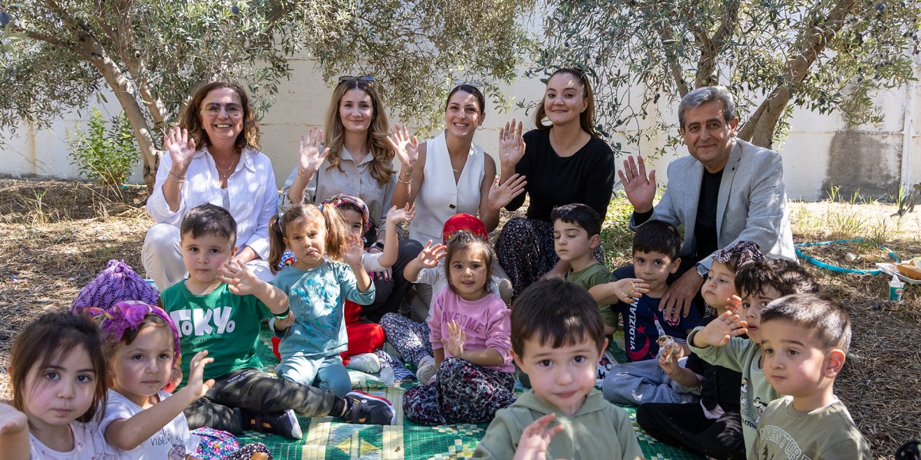 MANAVGAT’TA MİNİK ELLER ZEYTİN HASADINDA