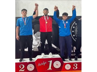 MANAVGAT BELEDİYESİ GÜREŞÇİLERİ ANTALYA SEÇMELERİNDE ÜÇ ŞAMPİYONLUK KAZANDI