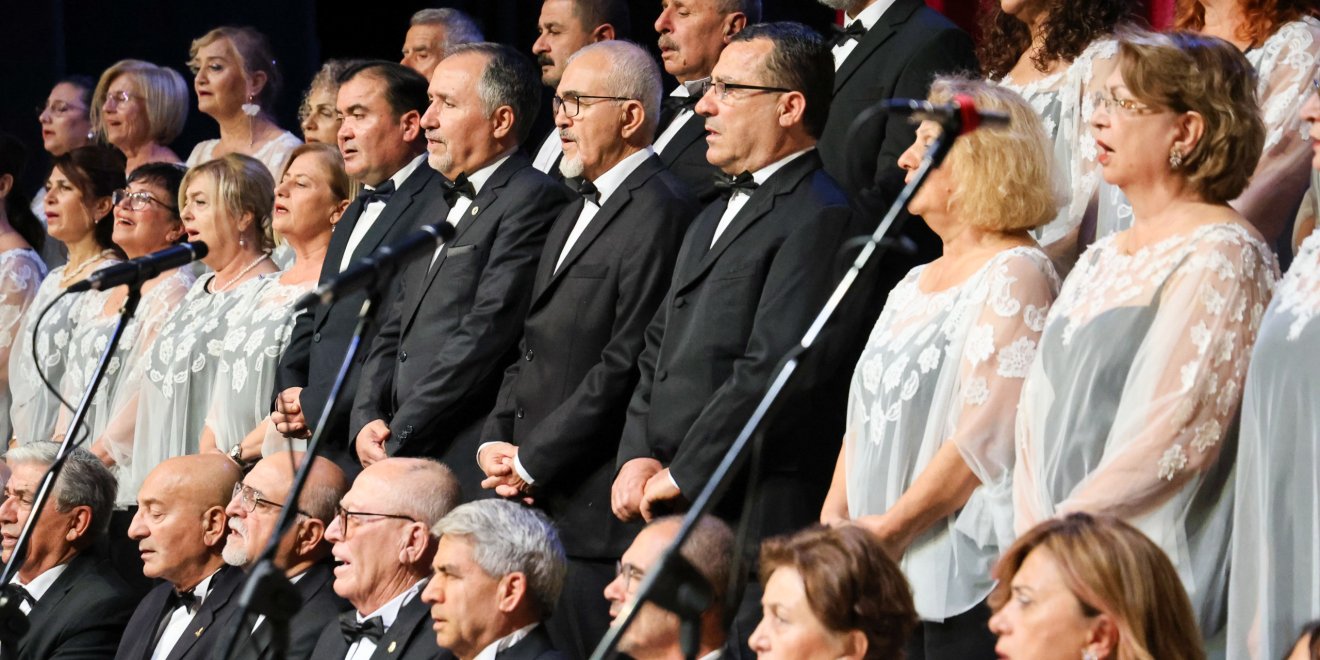 MANAVGAT BELEDİYESİ’NİN EV SAHİPLİĞİNDE UNUTULMAZ TÜRK MÜZİĞİ KONSERİ