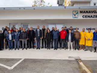 MANAVGAT BELEDİYE BAŞKAN VEKİLİ AV. MEHMET ÇİÇEK’TEN PERSONELE YENİ YIL ZİYARETİ