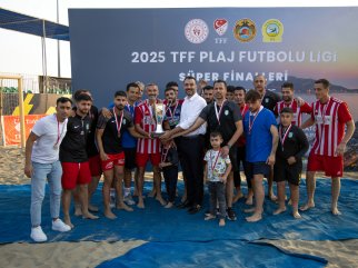 ÇİMHAN MANAVGAT BELEDİYESPOR, PLAJ FUTBOLU TÜRKİYE ŞAMPİYONU OLDU