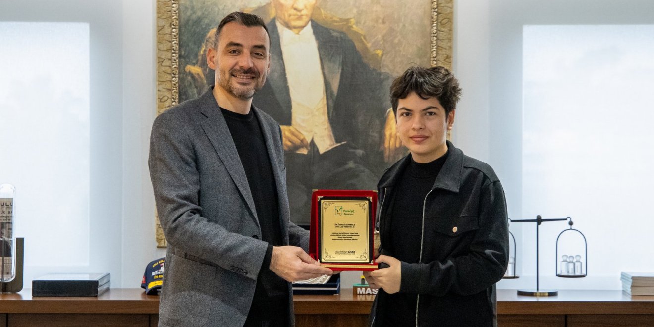 BAŞKAN VEKİLİ ÇİÇEK, LGS’DE DERECE YAPAN ÖĞRENCİLERİ KABUL ETTİ