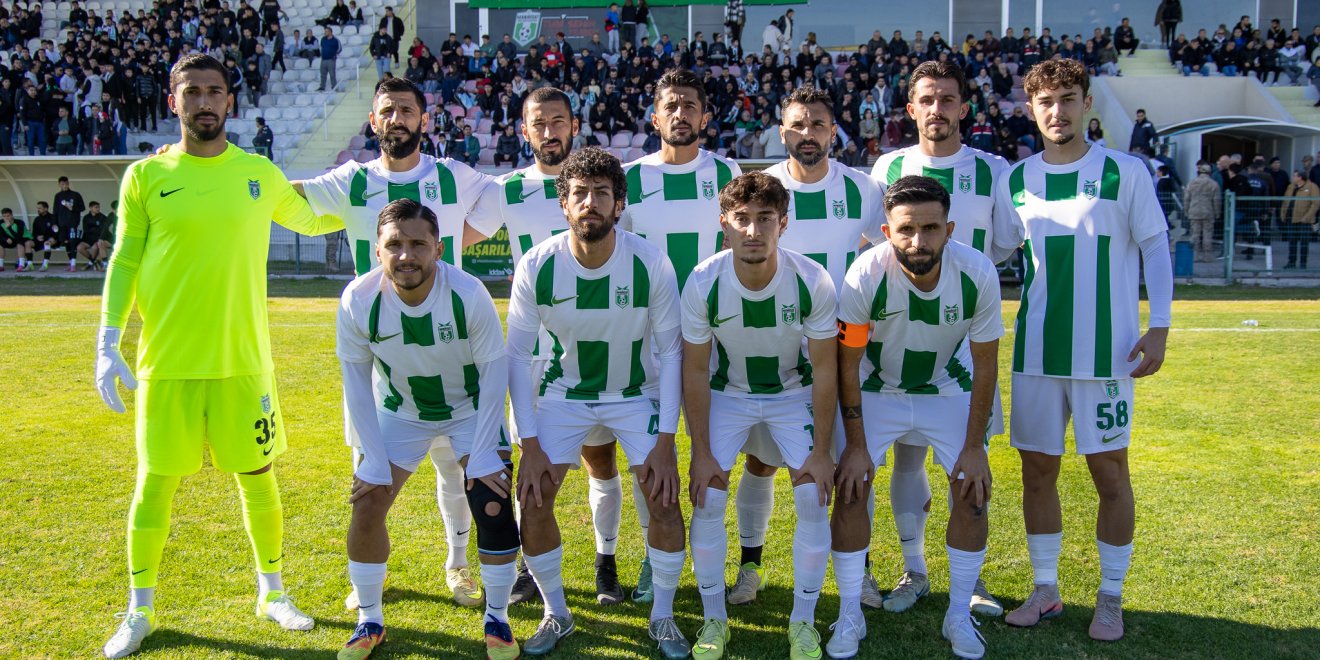 MANAVGAT BELEDİYESPOR ZİRVEYE ÇIKTI