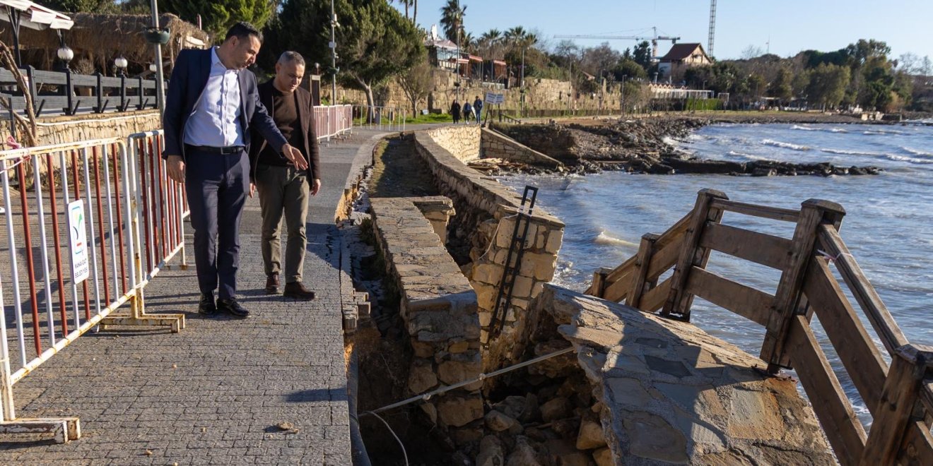 MANAVGAT BELEDİYE BAŞKAN VEKİLİ AV. MEHMET ÇİÇEK YAĞIŞTAN ETKİLENEN ALANLARDA İNCELEMELERDE BULUNDU