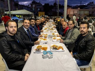 MANAVGAT BELEDİYESİ SARILAR MAHALLESİ’NDE BİNLERCE KİŞİYİ İFTAR SOFRASINDA BULUŞTURDU