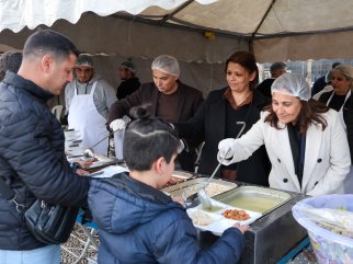 MANAVGAT BELEDİYESİ’NİN DAYANIŞMA SOFRALARI DEVAM EDİYOR