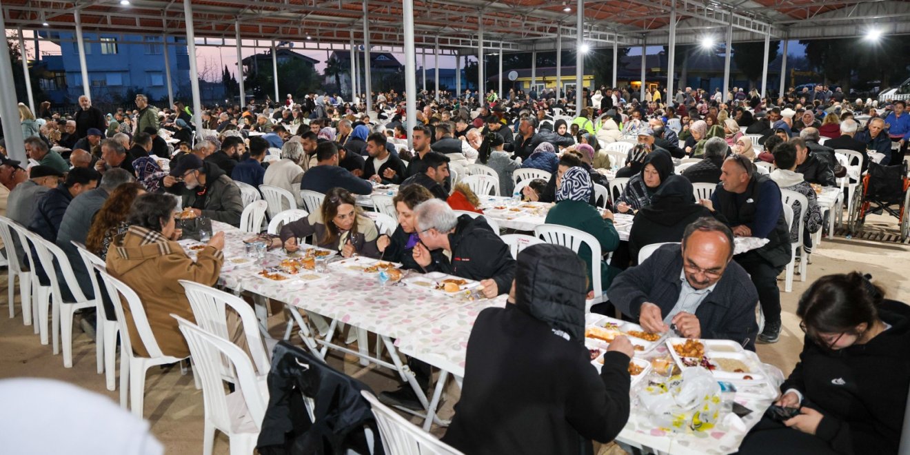 MANAVGAT BELEDİYESİ SORGUN’DA İFTAR SOFRASI KURDU