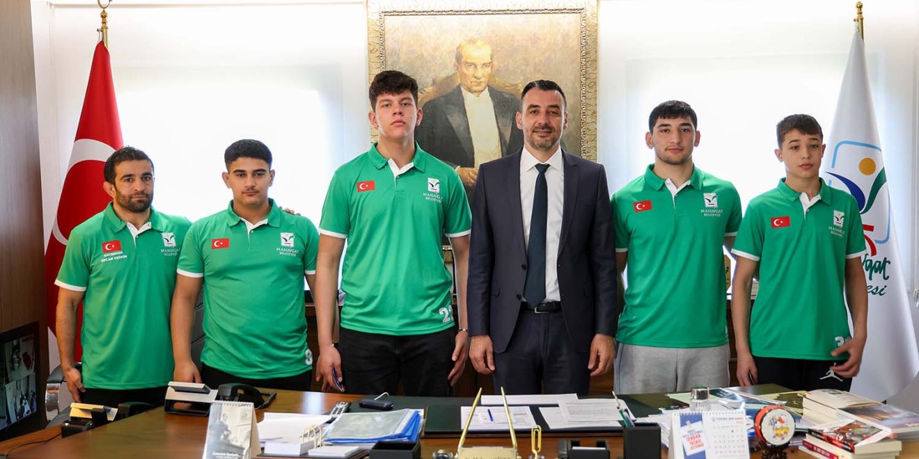 MANAVGAT BELEDİYESİ GÜREŞ KULÜBÜ SPORCULARINDAN BAŞKAN VEKİLİ MEHMET ÇİÇEK’E ZİYARET