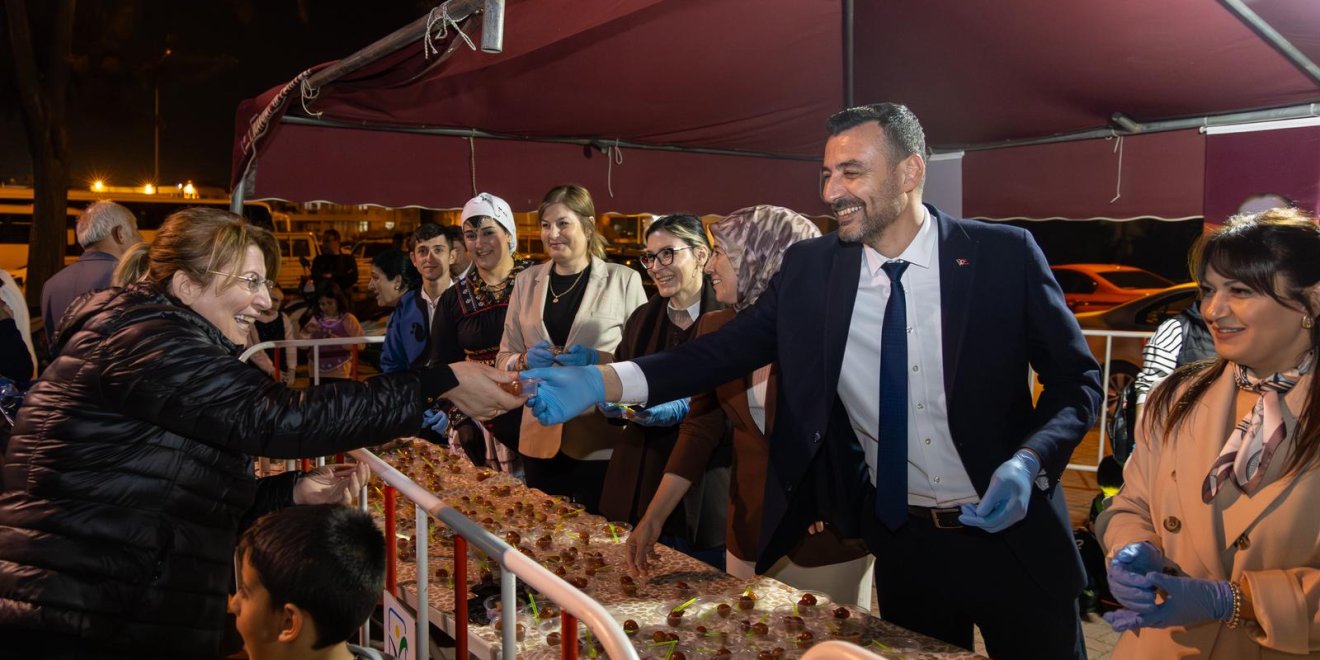 MANAVGAT BELEDİYESİ’NDEN KADİR GECESİ’NDE İFTAR VE LOKMA İKRAMI