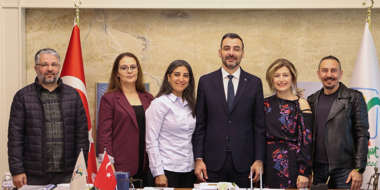 BİLSEM OKUL AİLE BİRLİĞİ’NDEN BAŞKAN VEKİLİ ÇİÇEK’E ZİYARET