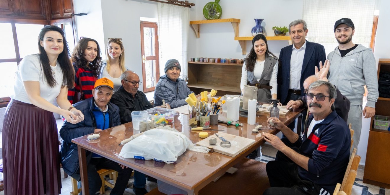 MANAVGAT BELEDİYESİ’NDEN DÜNYA SANAT GÜNÜ’NE ÖZEL ANLAMLI ETKİNLİK