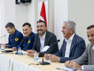 BAŞKAN VEKİLİ MEHMET ÇİÇEK, TURİZMCİLERİ BİLGİLENDİRME TOPLANTISINA KATILDI