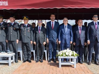 23 NİSAN’DA MANAVGAT KIRMIZI-BEYAZA BÜRÜNDÜ